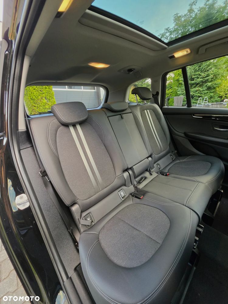 BMW Seria 2 220d - 20