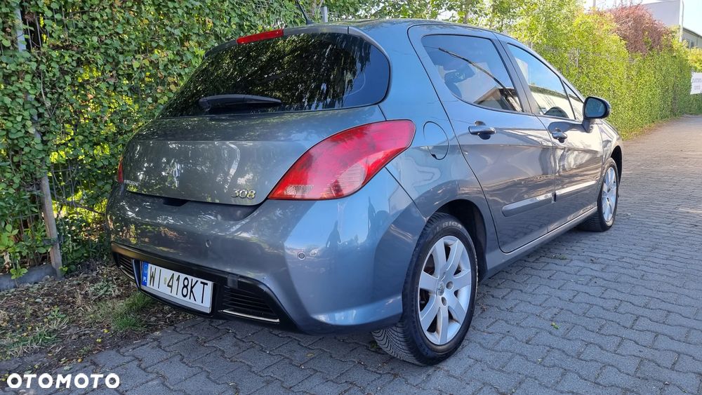 Peugeot 308 1.6 Premium Plus - 27