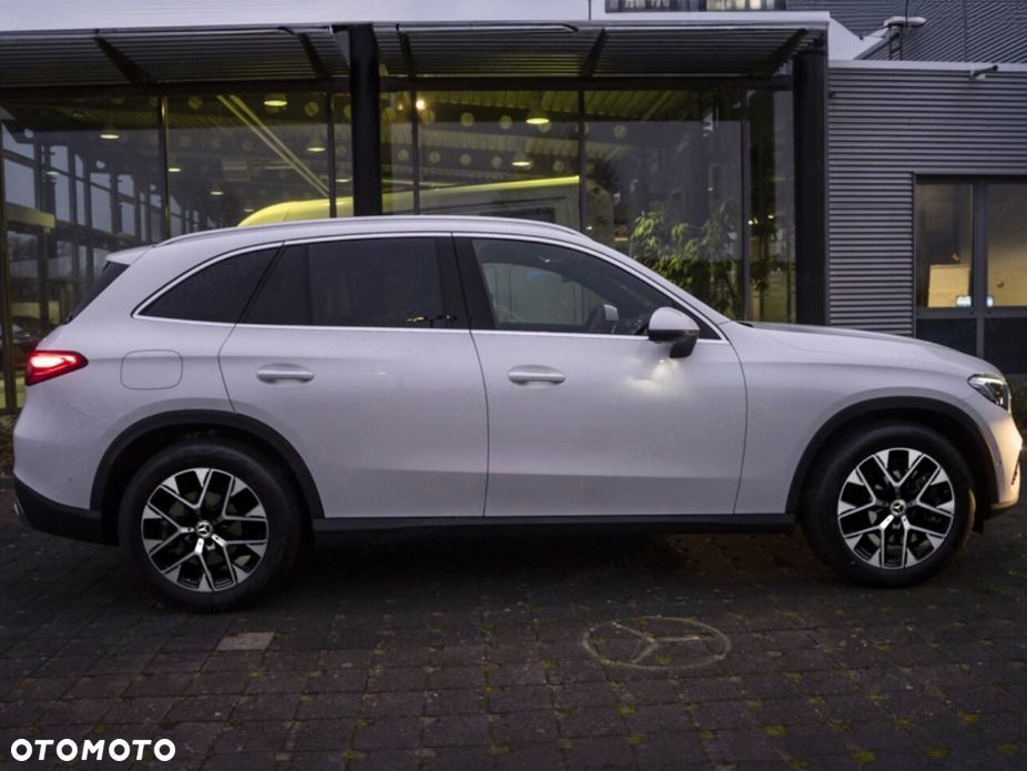 Mercedes-Benz GLC - 4