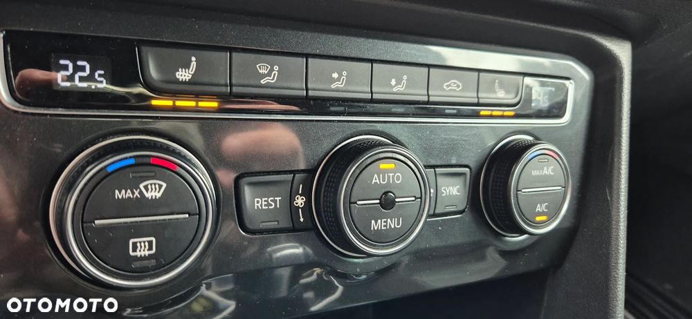 Volkswagen Tiguan - 15