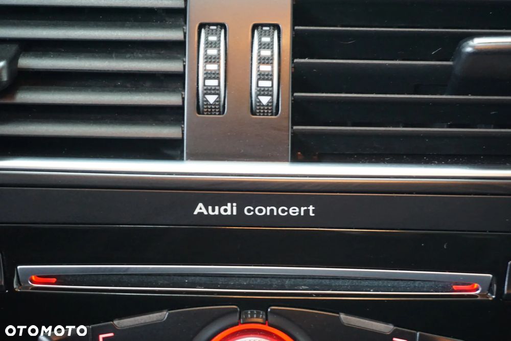 Audi A4 Avant 2.0 TDI DPF Ambiente - 33