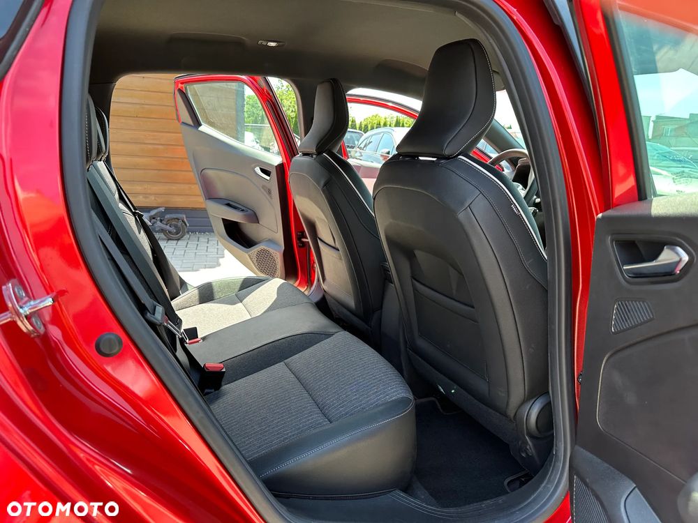 Renault Clio - 26