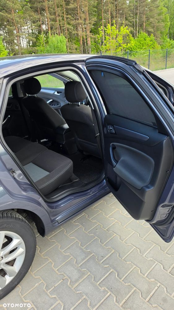 Ford Mondeo 2.0 TDCi Trend - 17