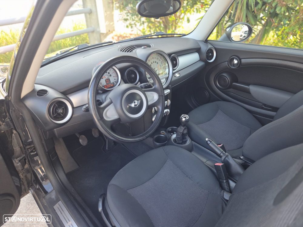 MINI 3 Portas One 1.4 - 11