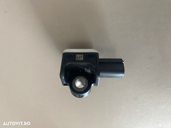 Senzor de impact airbag VOLVO S60 XC60 V60 D6 HYBRID 2014+ 31334336 - 2