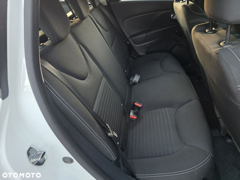 Renault Clio 1.2 16V 75 LIMITED - 6
