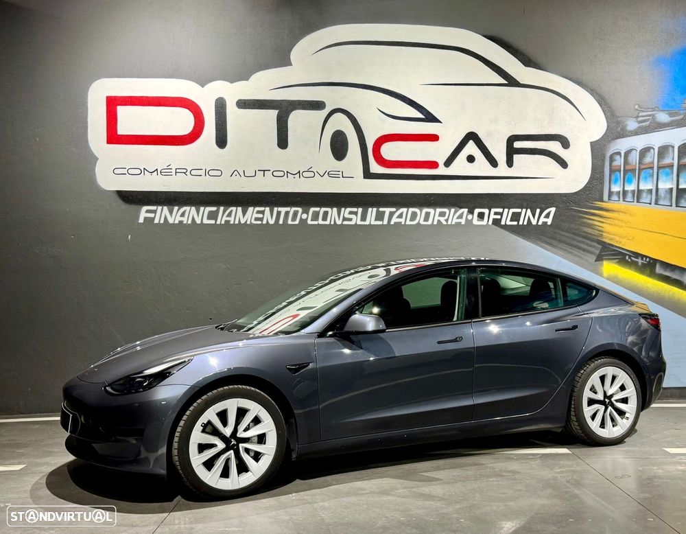 Tesla Model 3 Standard Range Plus RWD - 2