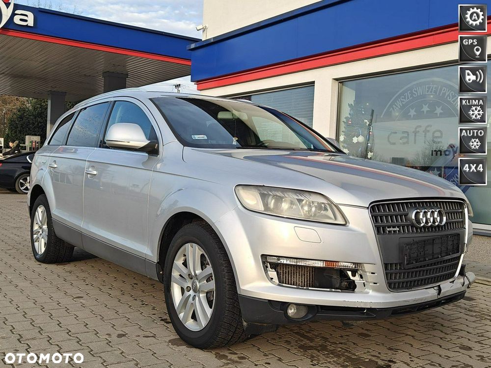 Audi Q7 - 1