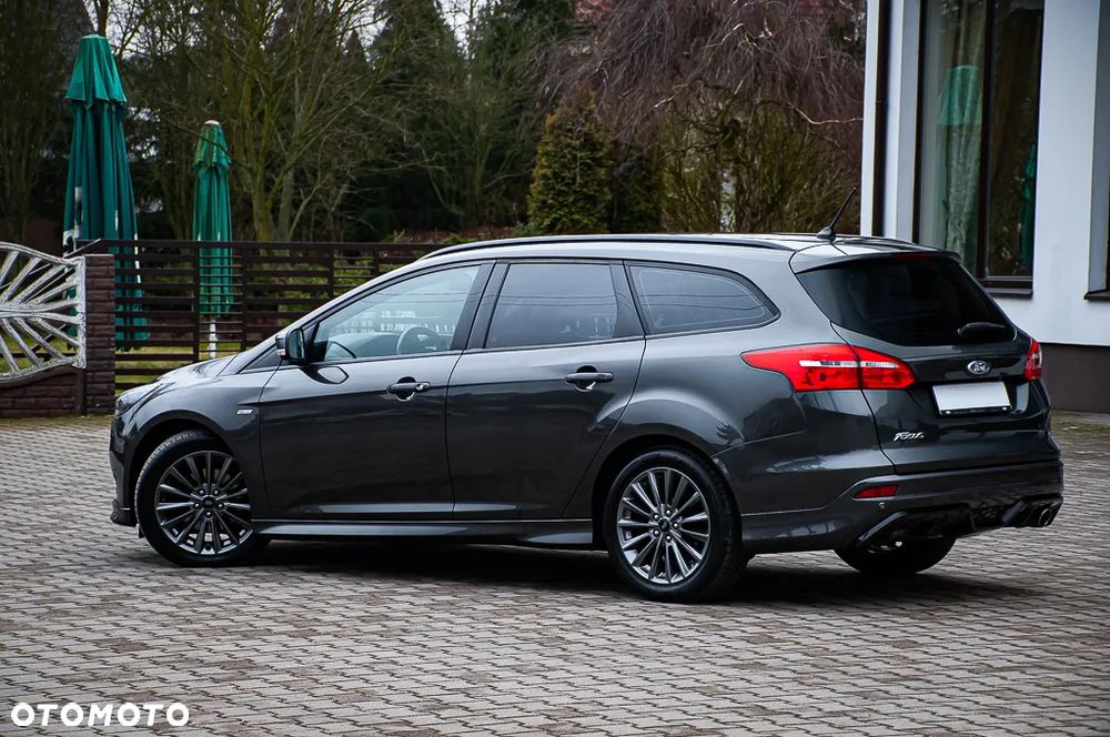 Ford Focus 1.5 EcoBoost Titanium ASS - 23