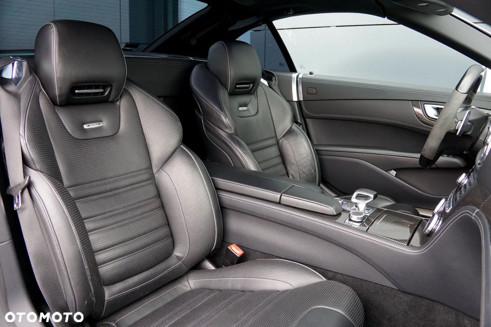 Mercedes-Benz SL 63 AMG AMG Speedshift MCT 7-Gang Sportgetriebe AMG Performance Package - 35