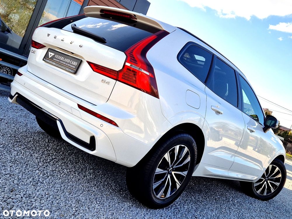 Volvo XC 60 B4 D Plus Dark - 9