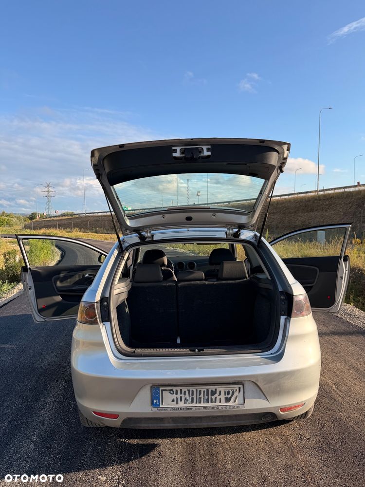Seat Ibiza SC 1.4 16V Sport - 8