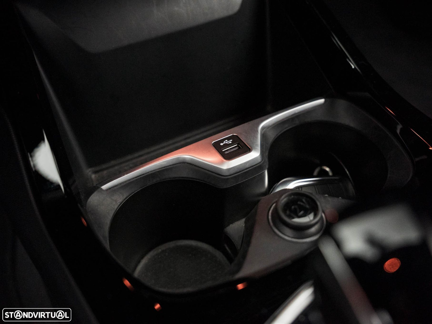 BMW 116 d Pack Desportivo M Auto - 25