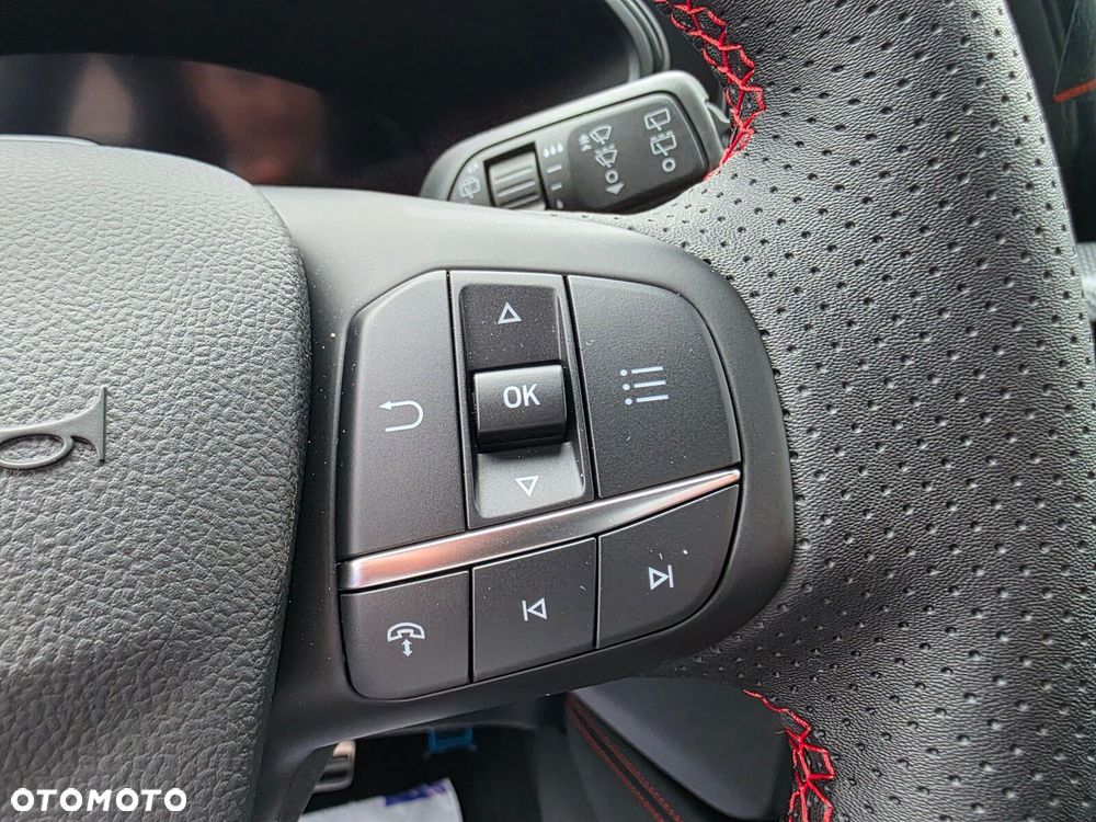 Ford Kuga - 21