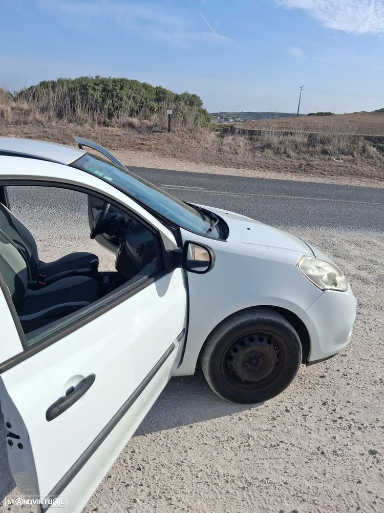 Renault Clio 1.5 dCi Dynamique S - 5