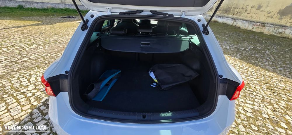 SEAT Leon 1.4 e-Hybrid Xcellence DSG - 12