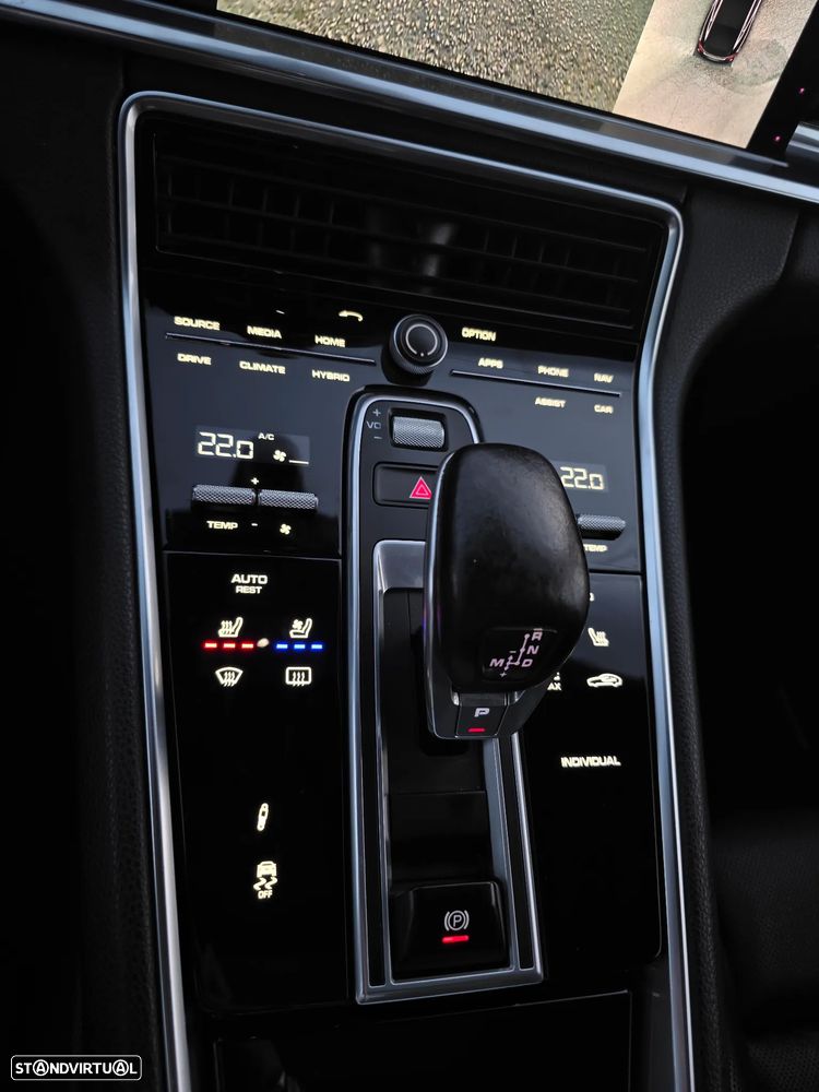 Porsche Panamera 4 E-Hybrid Executive - 47