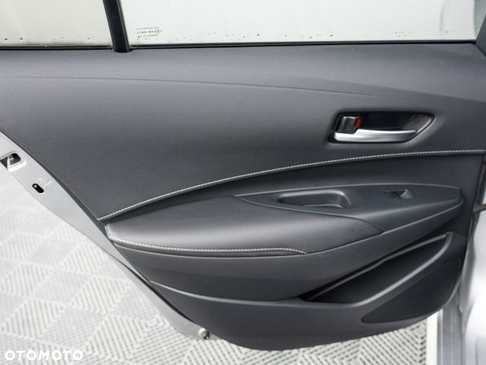 Toyota Corolla - 21