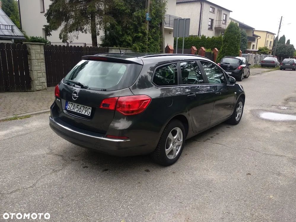 Opel Astra - 16