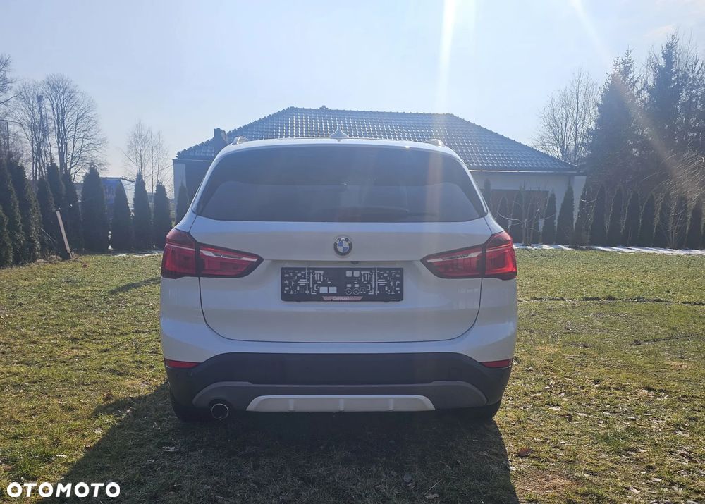 BMW X1 xDrive18d Sport Line - 5