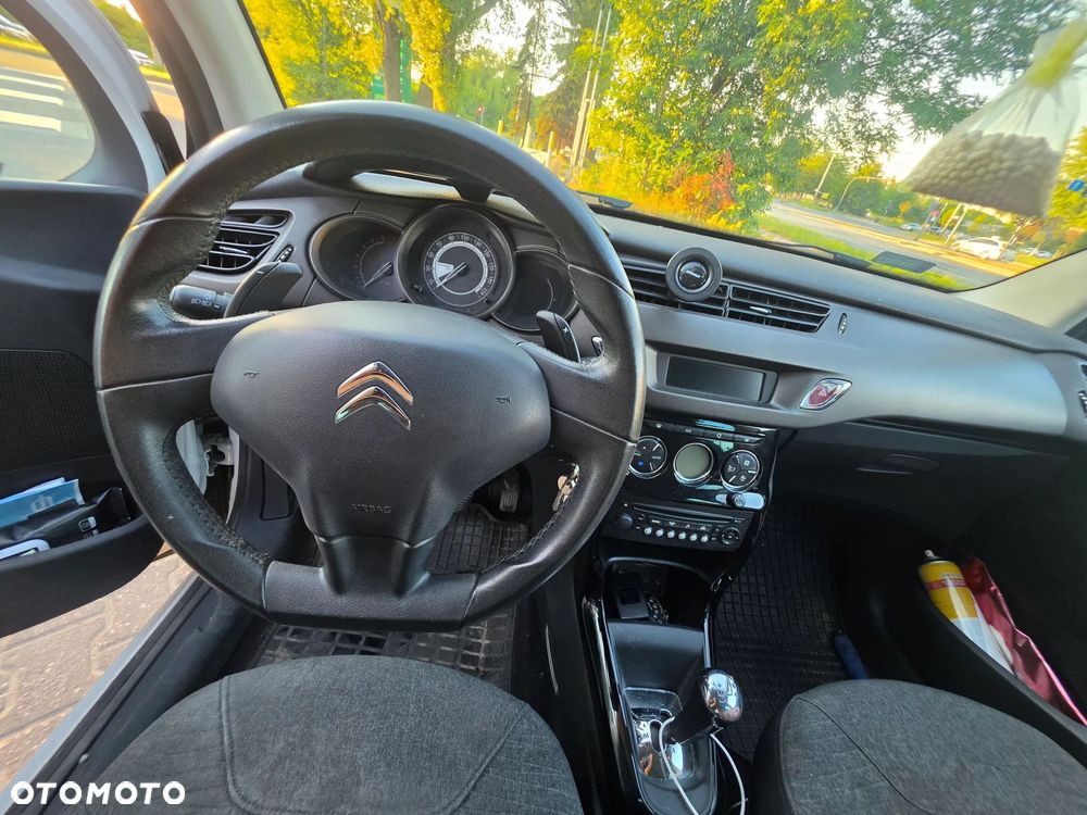 Citroën C3 1.2 PureTech Selection ETG - 9
