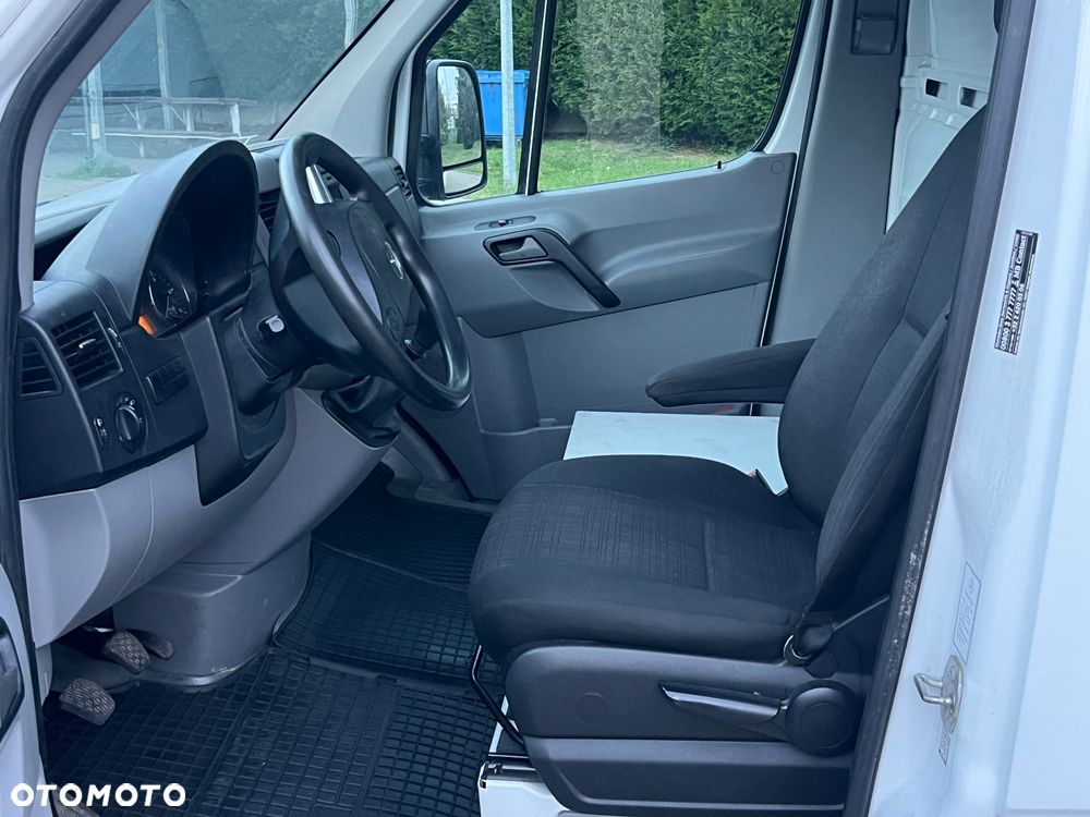 Mercedes-Benz Sprinter 419 - 16