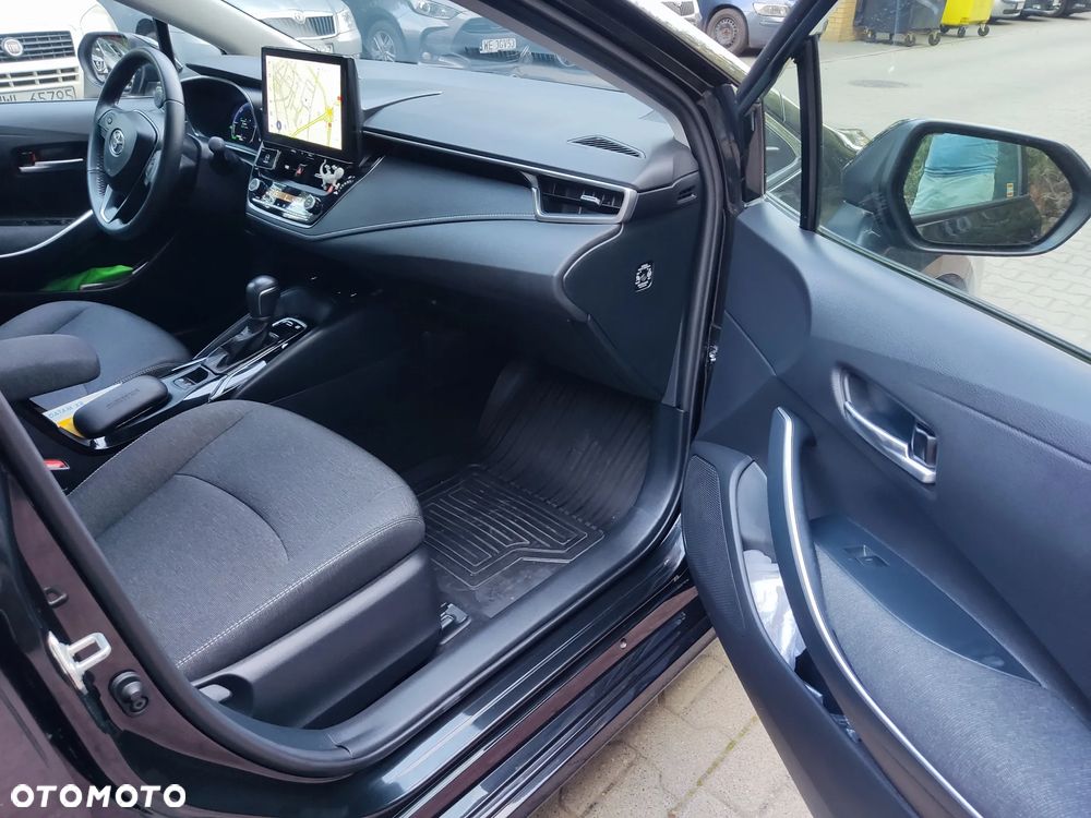 Toyota Corolla 1.8 Hybrid Comfort - 12