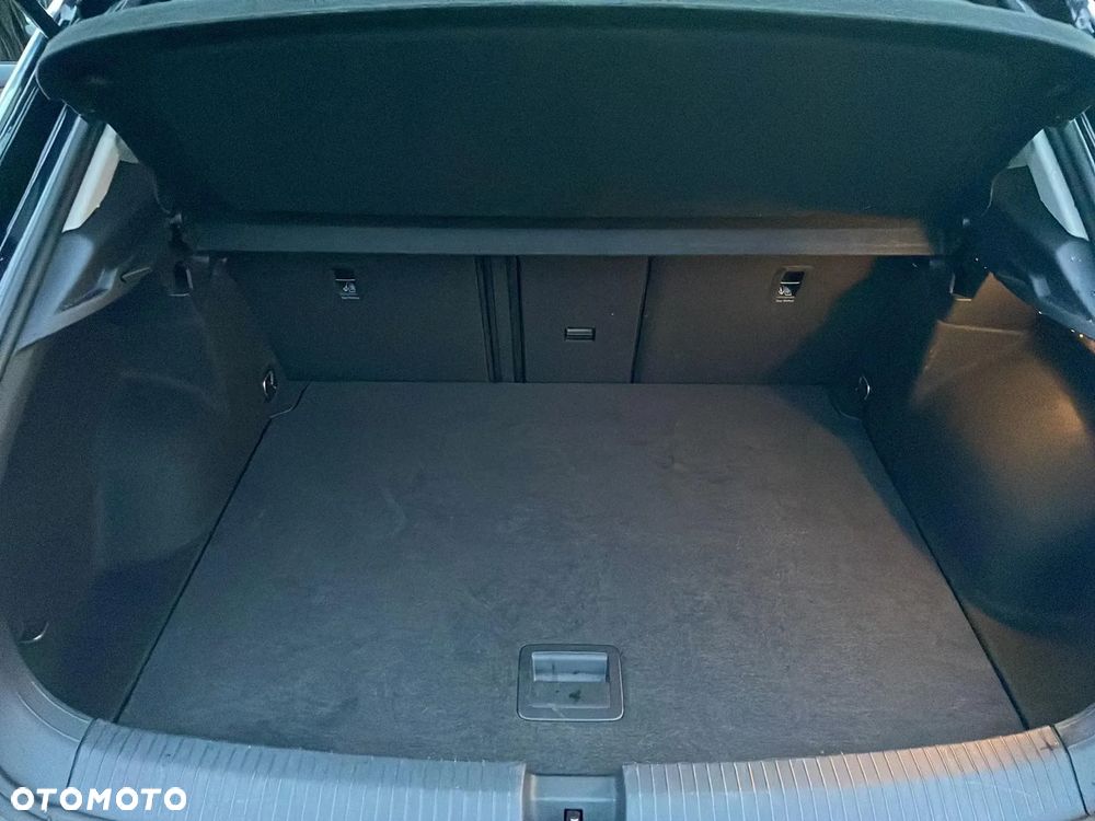 Volkswagen T-Roc 1.5 TSI Life DSG - 28