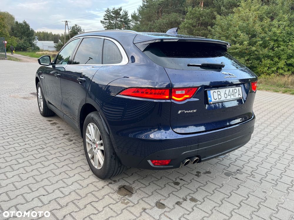 Jaguar F-Pace 2.0 i4D AWD Prestige - 4