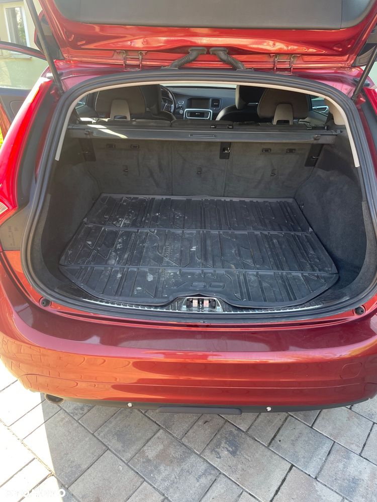 Volvo V60 D3 Drive-E Momentum - 12