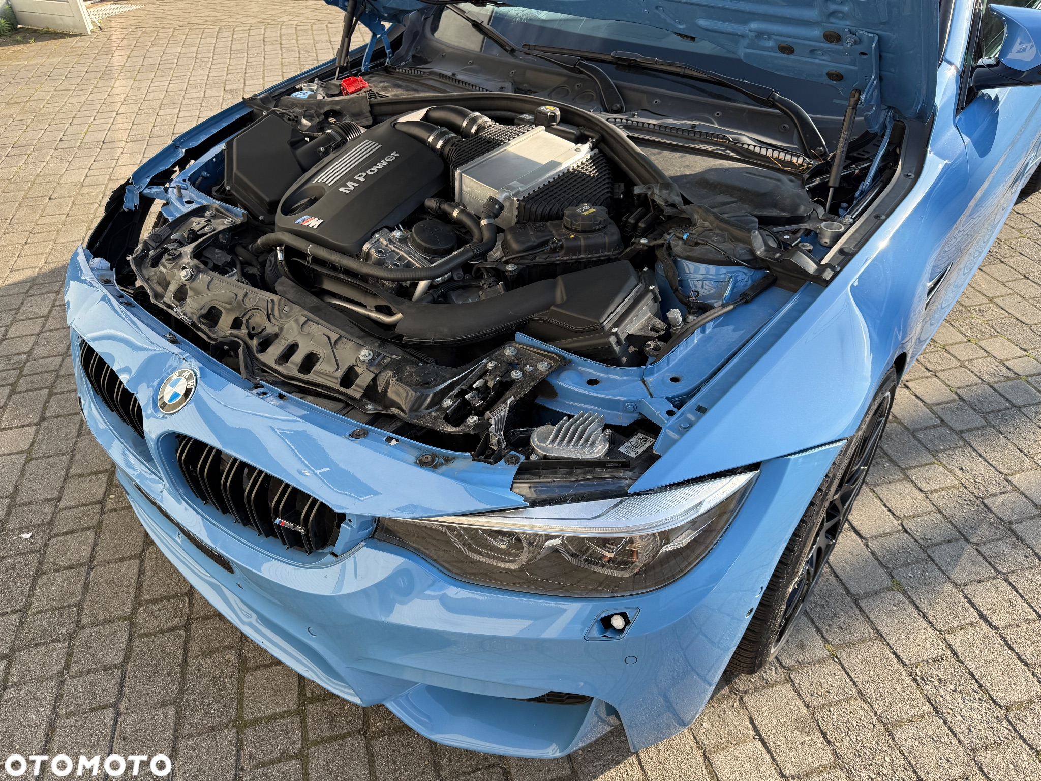BMW M4 Cabrio DKG Competition - 6