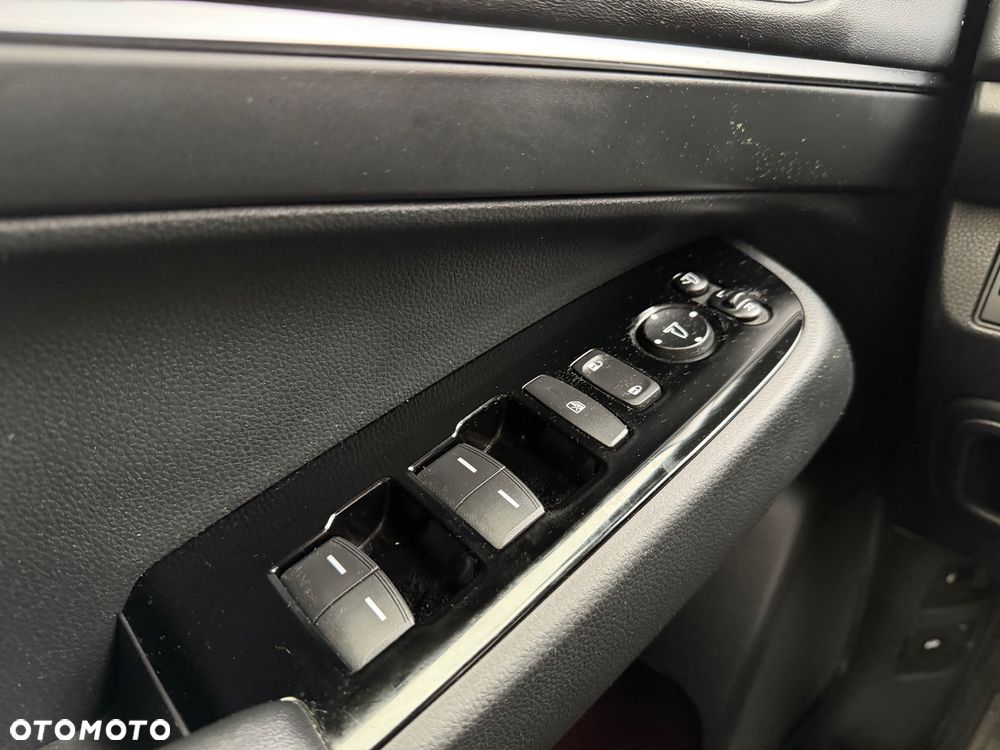 Honda HR-V 1.5 i-MMD Elegance CVT - 17