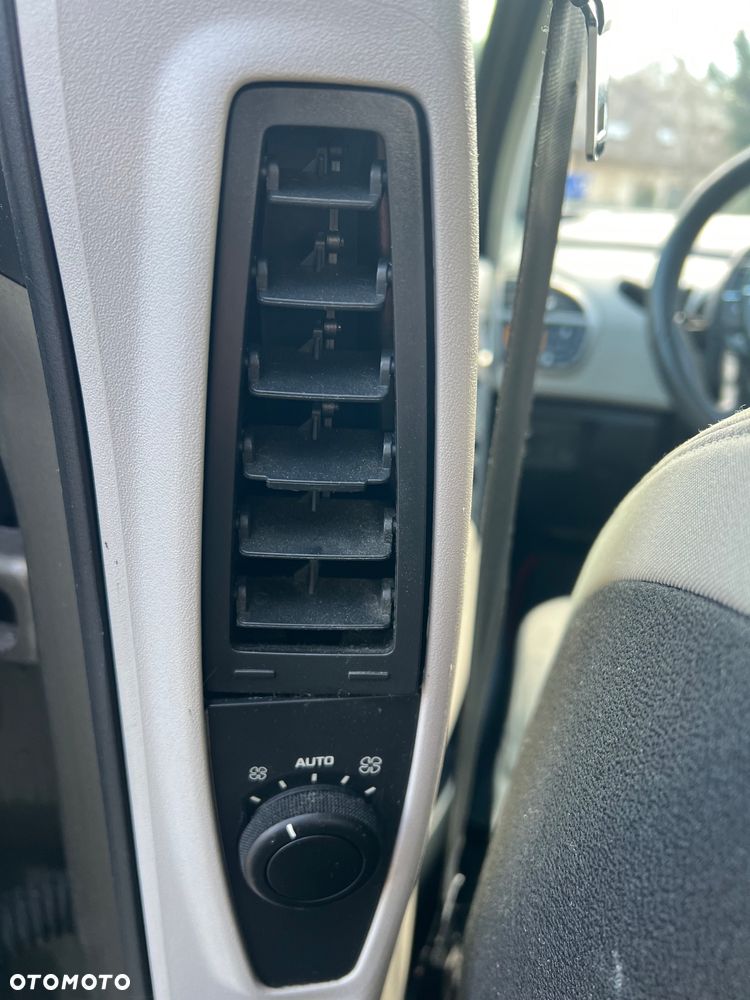 Citroën C4 Grand Picasso - 22