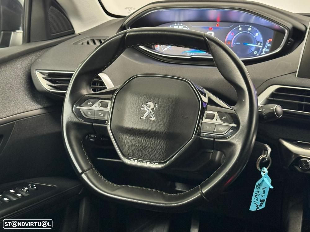 Peugeot 5008 1.5 BlueHDi Allure - 29