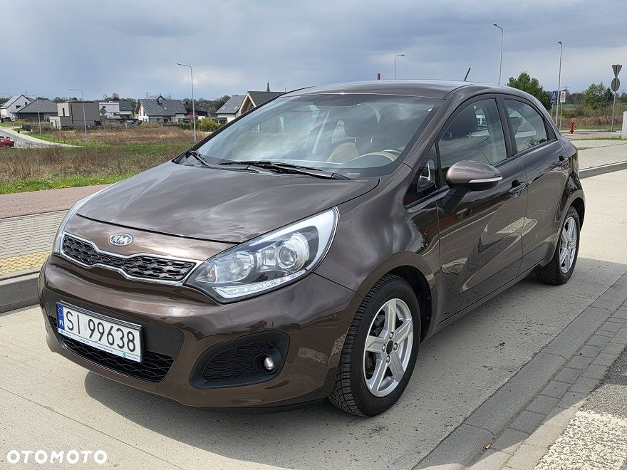 Kia Rio 1.2 Attract - 1