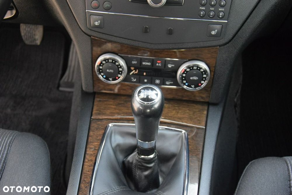 Mercedes-Benz Klasa C - 36
