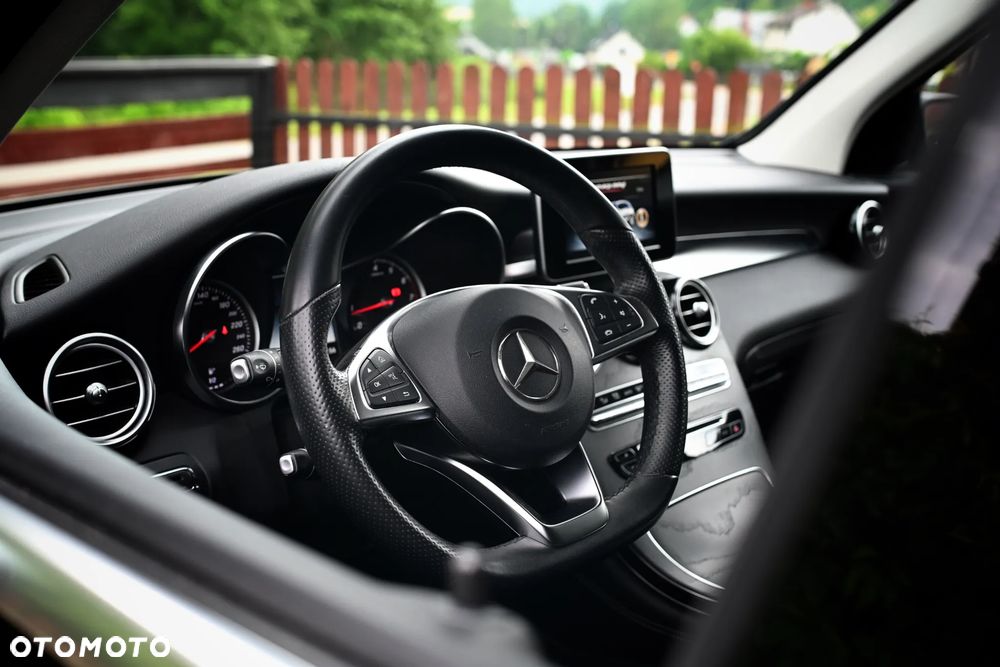 Mercedes-Benz GLC - 10