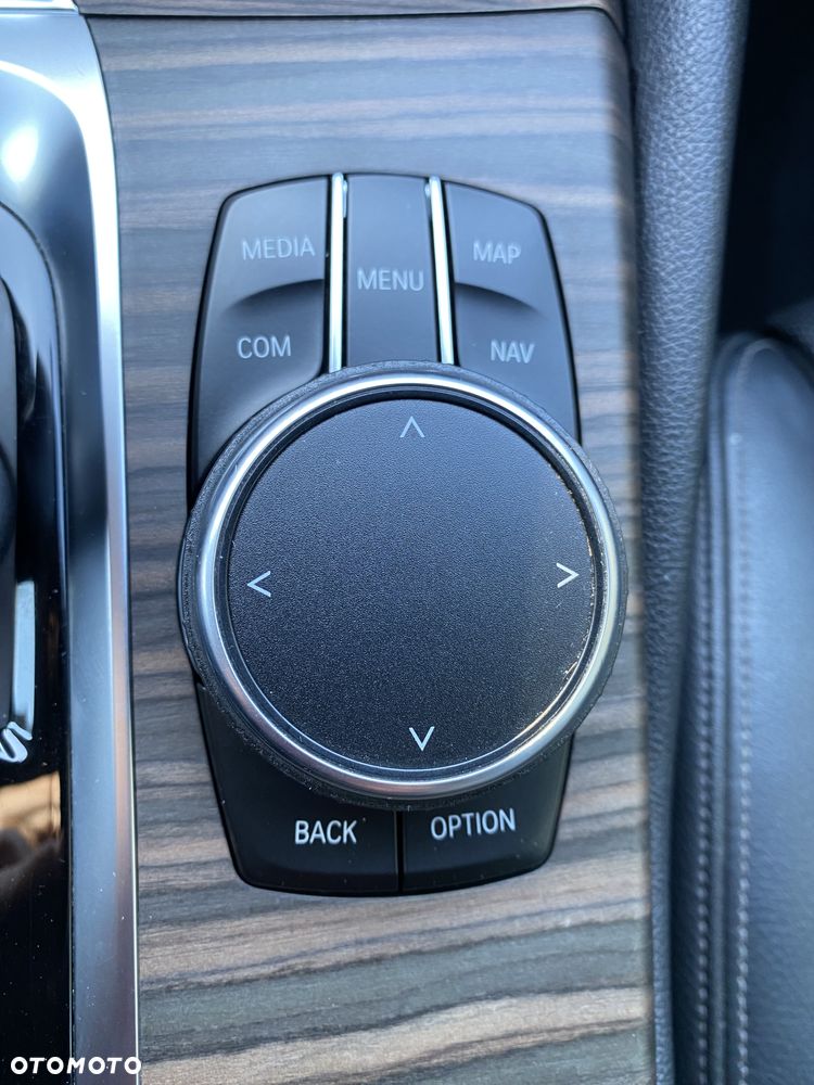 BMW Seria 5 520d xDrive Sport Line sport - 24