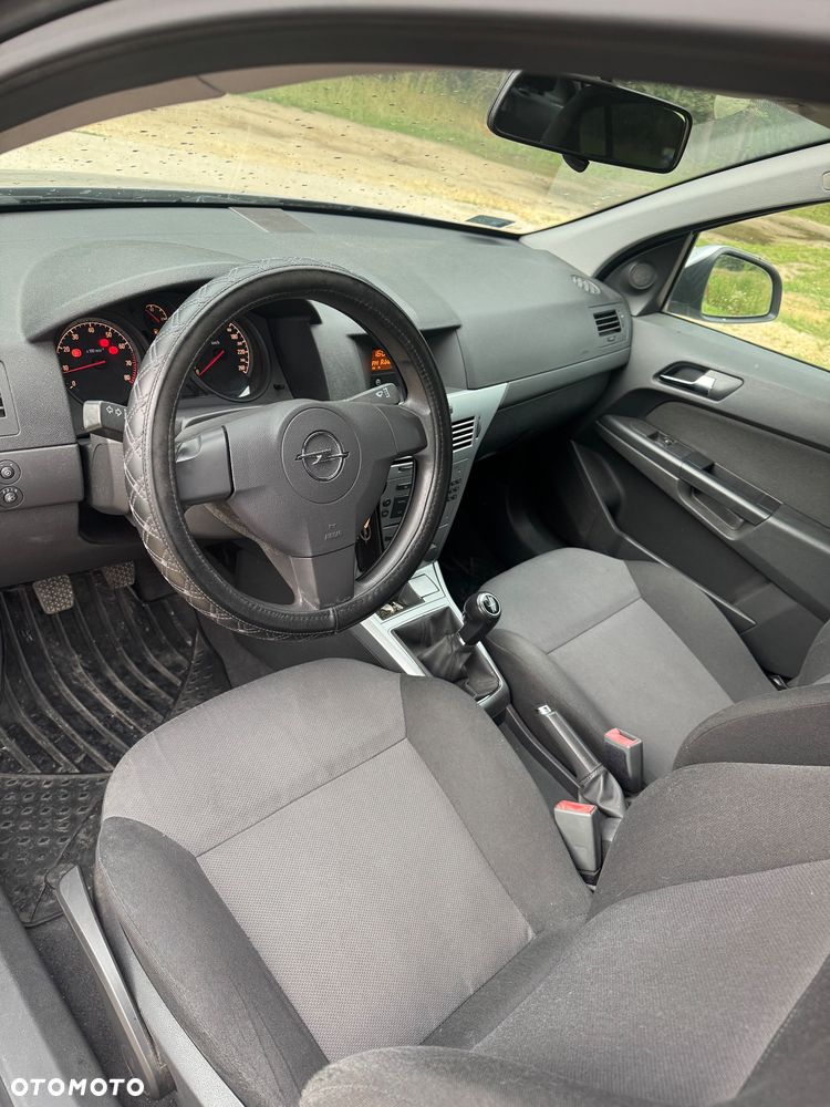 Opel Astra 1.6 Sport - 13
