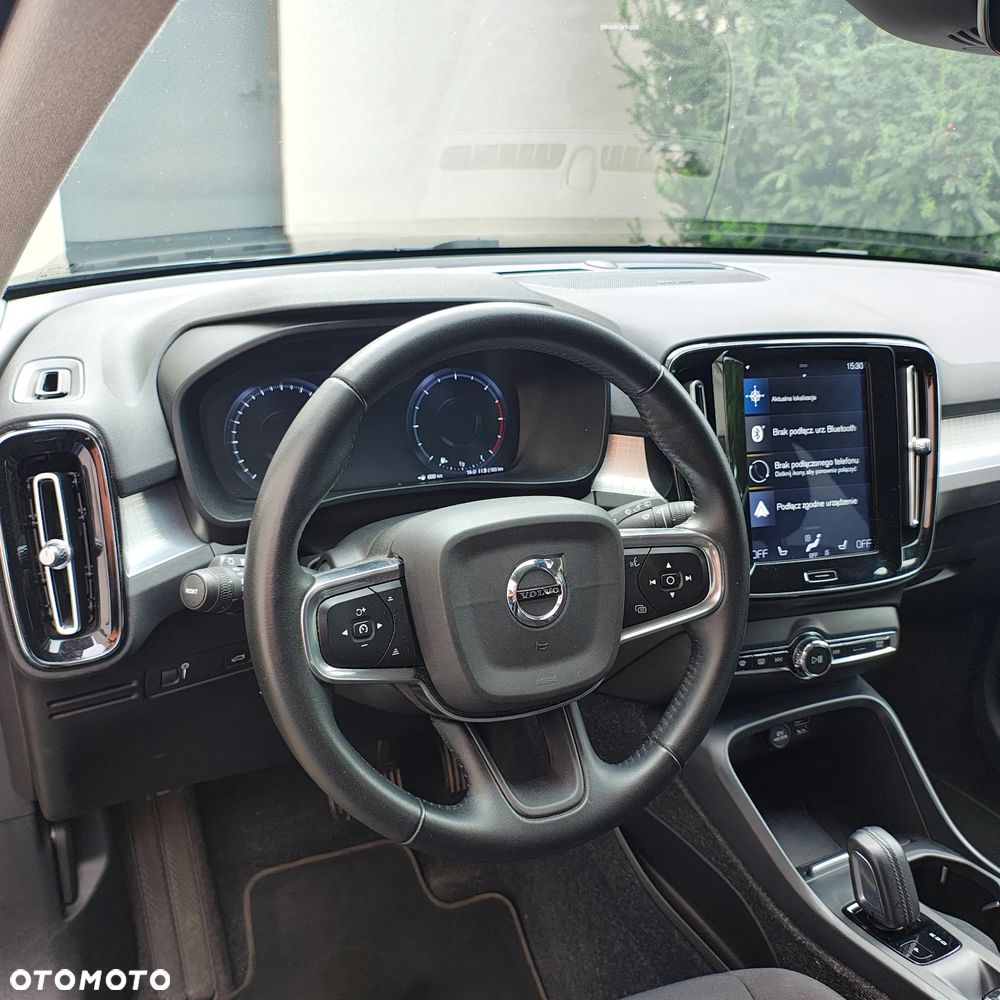 Volvo XC 40 D3 AWD Geartronic Momentum Pro - 10