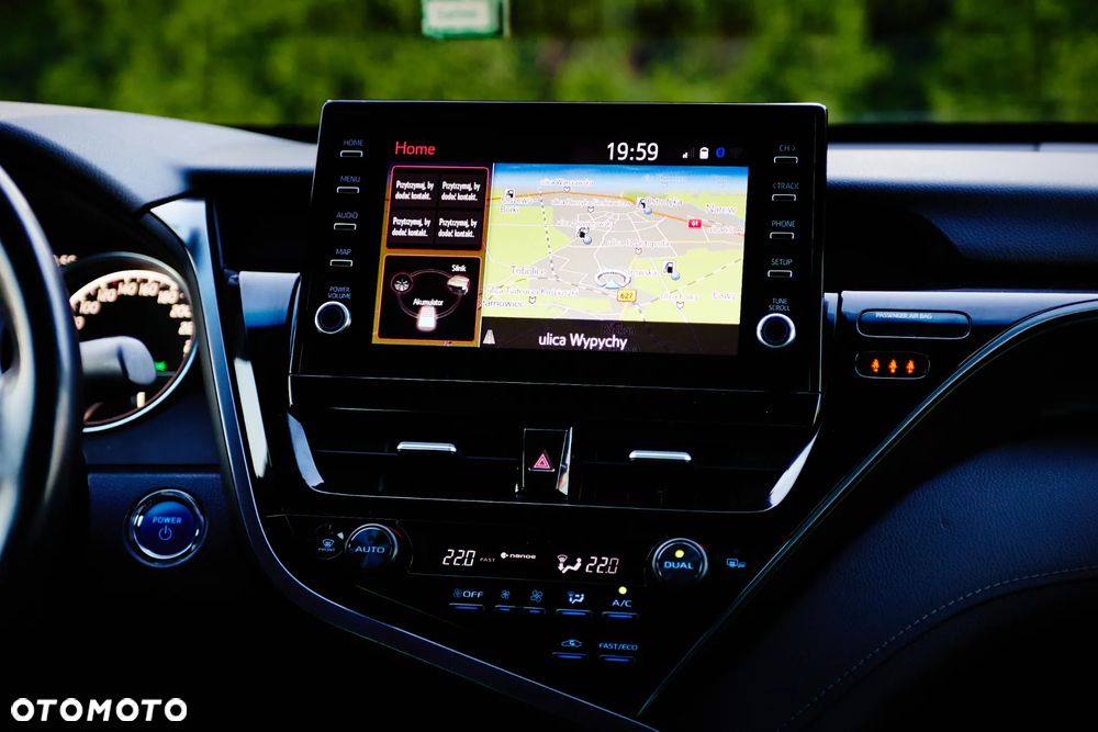 Toyota Camry 2.5 Hybrid Executive CVT - 25