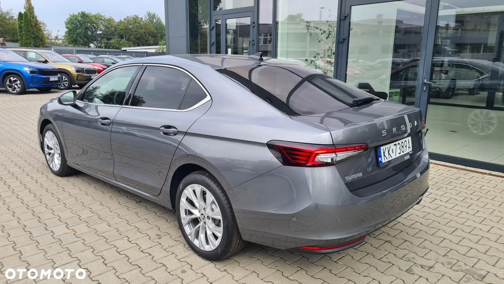 Skoda Superb 2.0 TDI SCR Selection DSG - 6