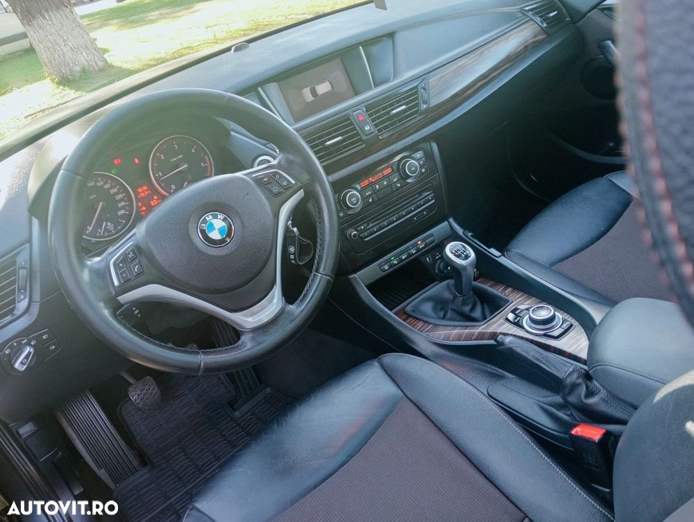 BMW X1 xDrive18d Sport Line - 7