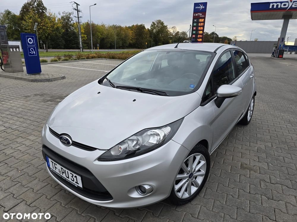 Ford Fiesta - 12