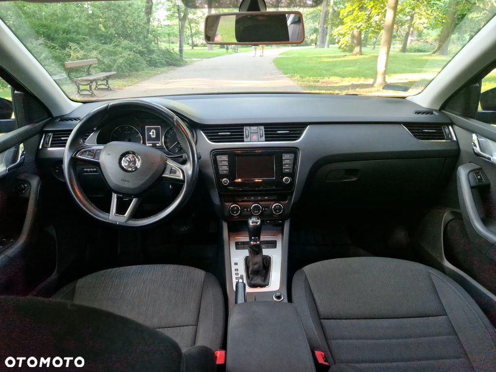 Skoda Octavia 1.4 TSI Ambition DSG - 11