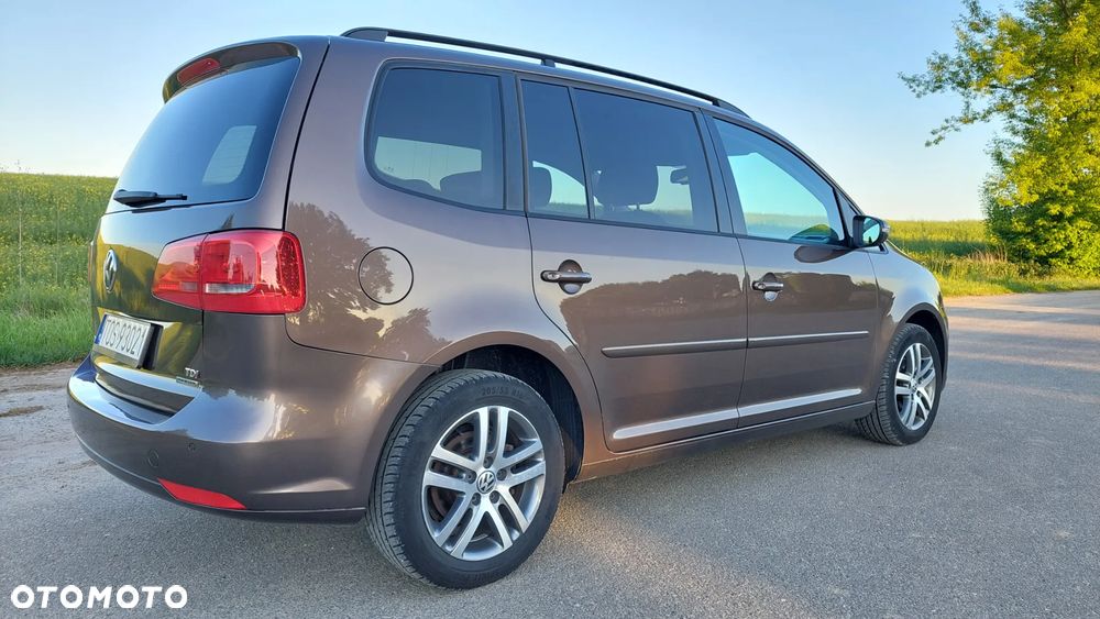 Volkswagen Touran 1.6 TDI DPF Highline DSG - 31