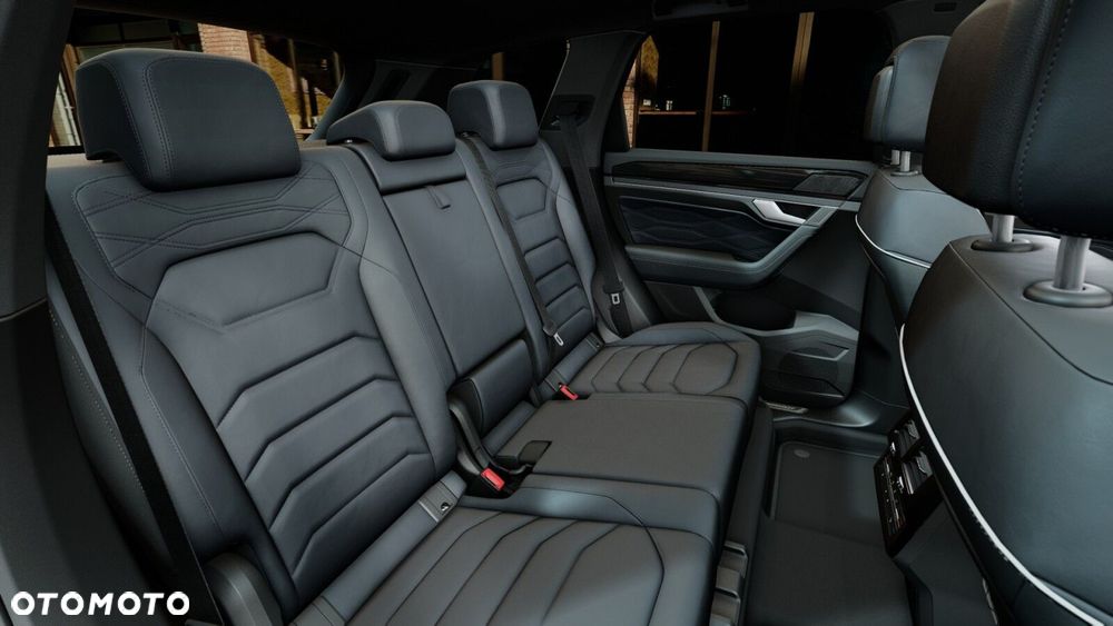 Volkswagen Touareg - 13