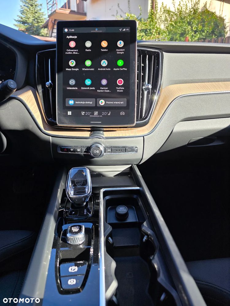 Volvo XC 60 B5 B AWD Plus Dark - 27