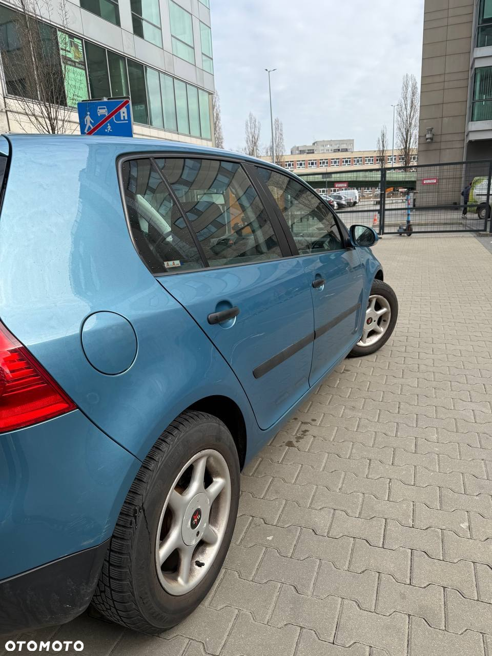 Volkswagen Golf V 1.6 Comfortline - 13