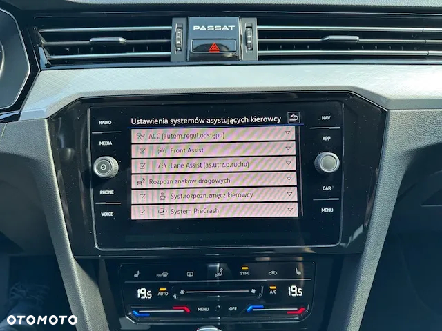 Volkswagen Passat 2.0 TDI EVO Business DSG - 18